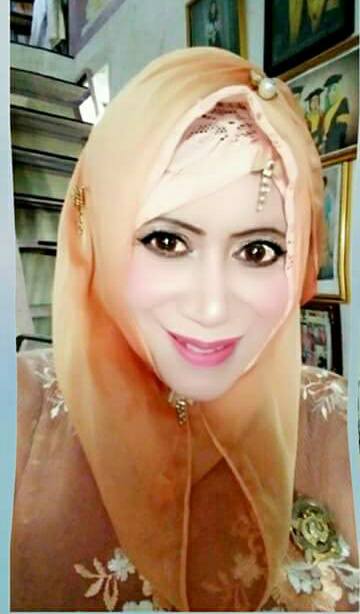 Dr. Dra. Elis Suryani Nani Sumarlina MS